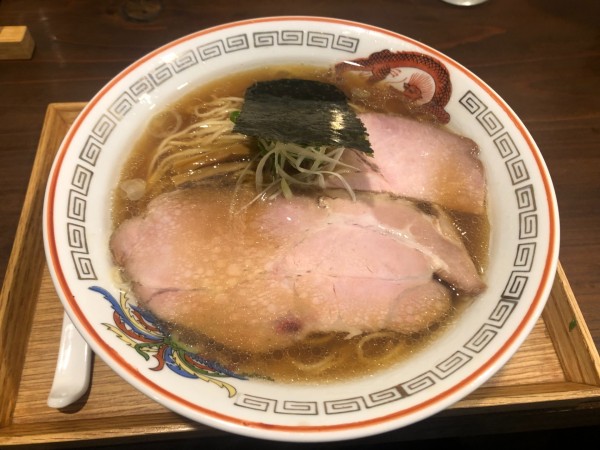 「中華そば（醤油）」@らぁ麺すずむしの写真