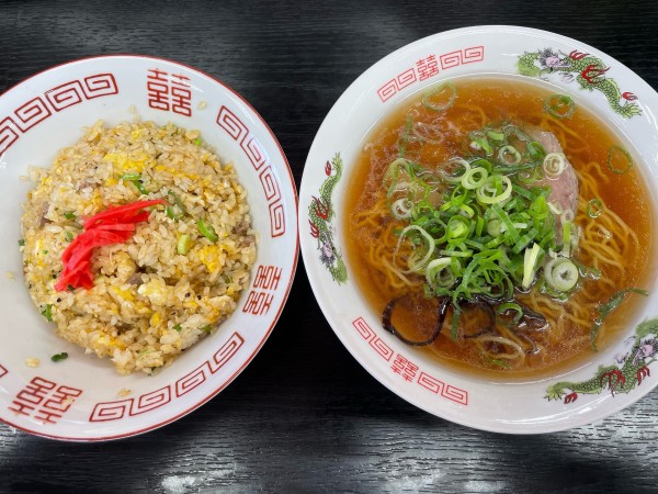 「チャーハンセット(牛骨醤油)@750」@ラーメンチャンピオン とどろきの写真