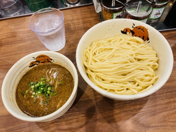 「濃厚魚介つけ麺(400g)」@らーめんかいじ 愛宕橋店の写真