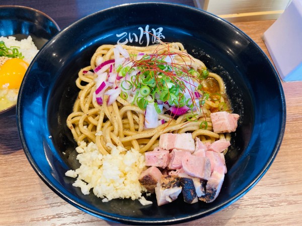 「【周年限定】NIBOSPICE混ぜそば(大)＋NIBOS醬TKG」@仙台 自家製麺 こいけ屋の写真