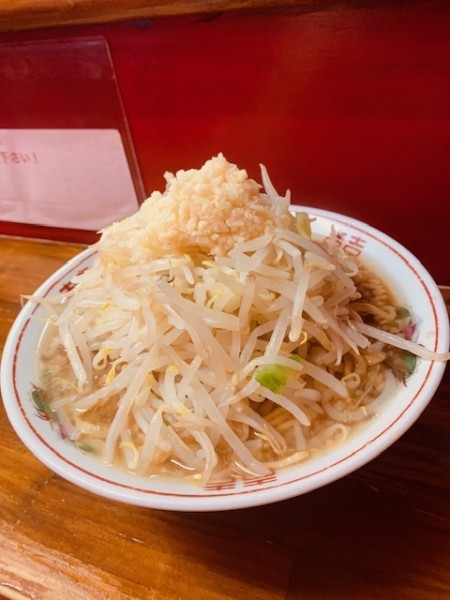 「ラーメン 800円　ブタ 200円」@ザ・ラーメンスモールアックスの写真