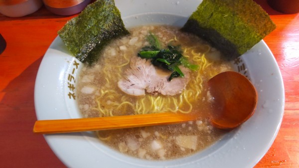 「朝ラーメン油多め480円」@ラーメンショップ椿 春日部南桜井店の写真