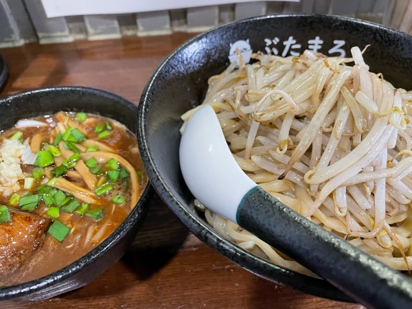 「味噌つけ麺／ニンニク少＋中盛／450g（900＋120円）」@らーめんぶたまろの写真