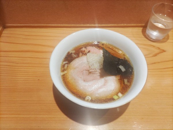 「醤油ラーメン」@らぁめん鴇の写真