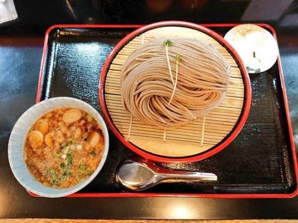 「肉汁つけ蕎麦(大盛り)」@たぬきときつねの写真