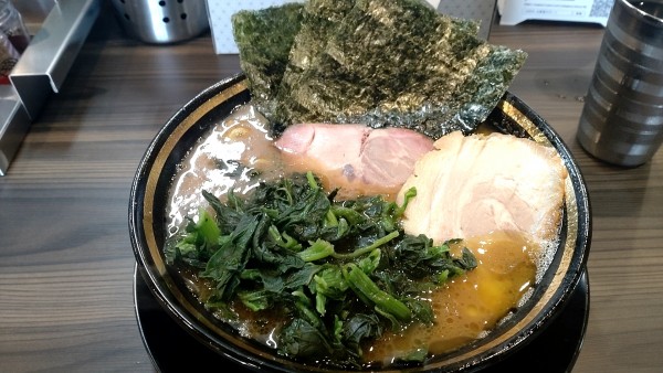 「ラーメン850円＋青菜100円＋バラ50円」@家系ラーメン がくの写真