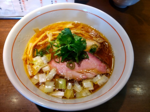 「地鶏中華そば（醤油）890円」@麺や 虎徹の写真