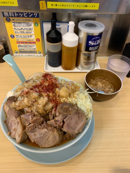 「辛いラーメン」@麺屋 顎で喰らえの写真