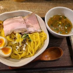 つけ麺(濃厚、醤油)+味玉
