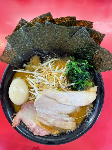 「特製ラーメン(豚骨醤油)」@横浜ラーメン とんこつ家 鹿島店の写真