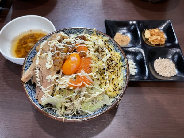 「明太チーズまぜそば中盛➕アブラ」@まぜそば さなじの写真