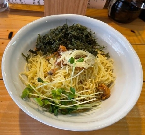 「汁なし　700円。特盛無料」@らーめん白椿の写真