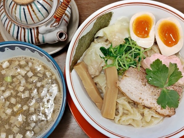 「手もみ麺つけそば（並）＋味付け玉子」@中華そば 麦笑 本所吾妻橋店の写真