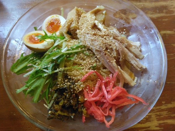 「夏季限定、冷やし中華820円大盛り無料」@博多とんこつラーメン三代目てらッちょ。の写真