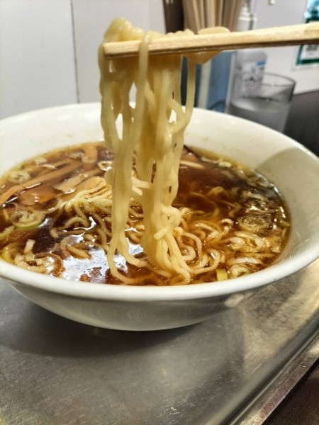 「ラーメン（小）￥８００」@ラーメン専門の店 大勝の写真