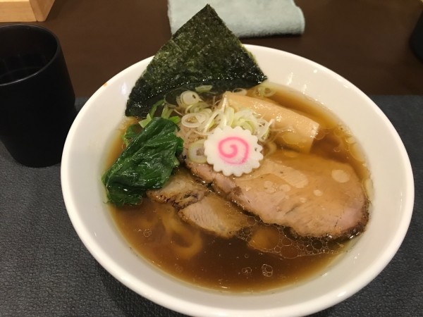 「醤油ら〜麺」@手打ち 蓮の写真