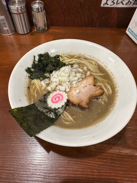「2段仕込みの煮干中華蕎麦」@中華蕎麦 萌芽の写真