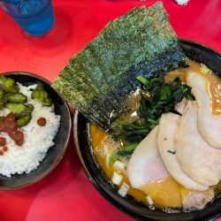 チャーシュー麺（コイメオオメ）、ほうれん草、のりTP