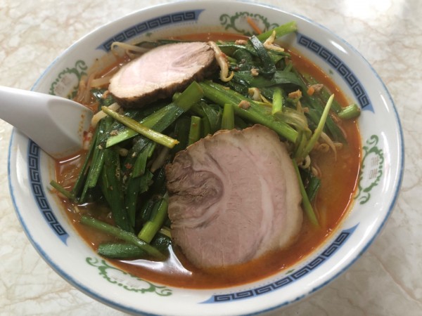 「辛醬麺 チャーシュー ワンタン」@晴来軒の写真