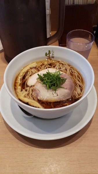 「背脂醤油ラーメン＋半チャーハン」@らぁ麺はやし田 岩槻店の写真