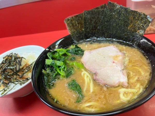 「ラーメン　チャーシューまぶし」@ラーメン杉田家の写真