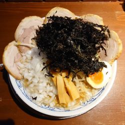 こってり背脂チャーシューメン