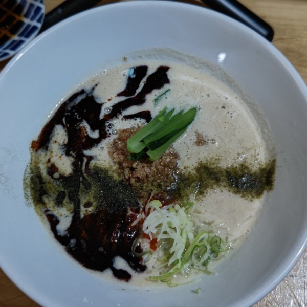 「坦々麺(930円)」@御忍び麺処 nakamuLab.の写真