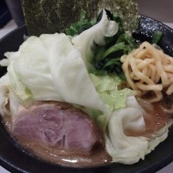 豚骨醤油(かため)(800)＋キャベツ(100)