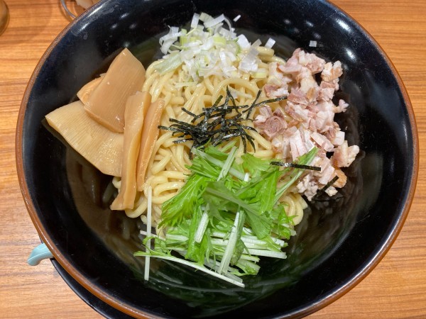 「油そば　大　920円」@横浜家系ラーメン 壱角家 赤羽店の写真