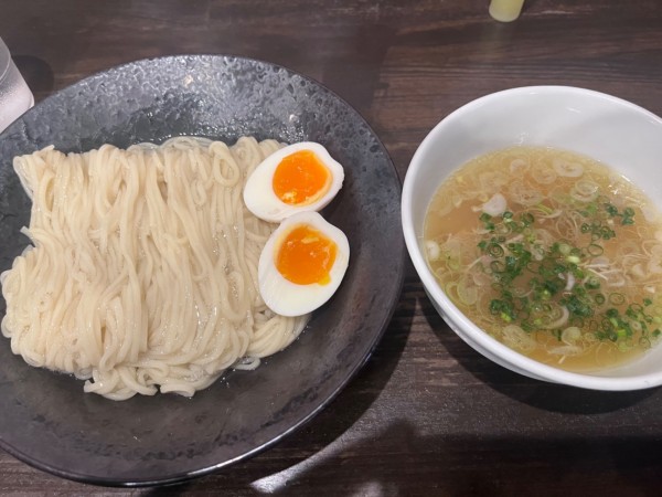 「味玉塩つけ麺」@町田汁場 しおらーめん進化 町田駅前店の写真