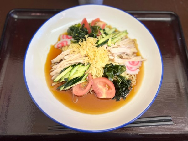 「冷やし中華そば 750円(オープン記念100円割引)」@天得の写真