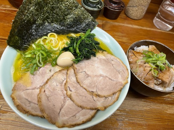 「ちゃーしゅーめん¥950 ミニちゃーしゅー丼¥250」@入船食堂の写真