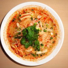 タイ料理レストラン トムヤムクンの画像