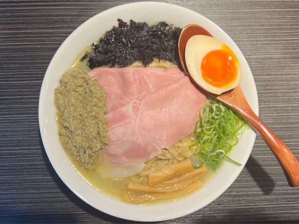 「特製牡蠣塩」@中華蕎麦 無冠の写真