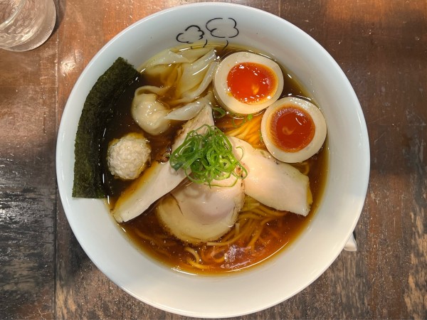 「特製鶏の醤油らー麺」@鶏喰～TRICK～の写真