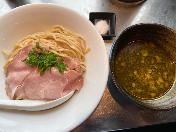 「限定6 鮑の肝黄金昆布水つけ蕎麦 1500」@さんじの写真