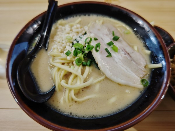 「鳥膳ラーメン」@麺屋鳥膳の写真
