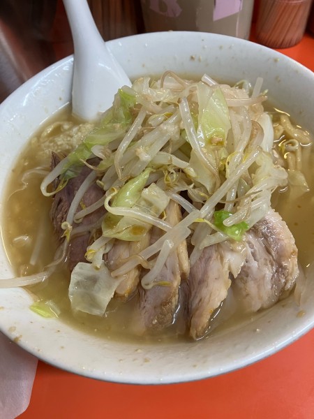 「少なめ豚ラーメン　やさい　アブラ　ニンニク少し」@らーめん いごっそうの写真