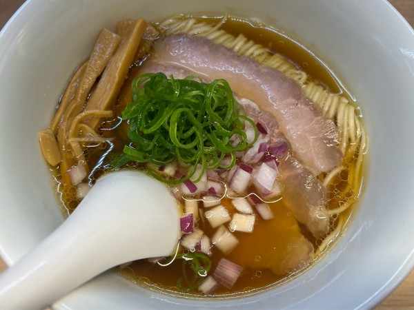 「地鶏中華そば」@中華そば NATURAの写真