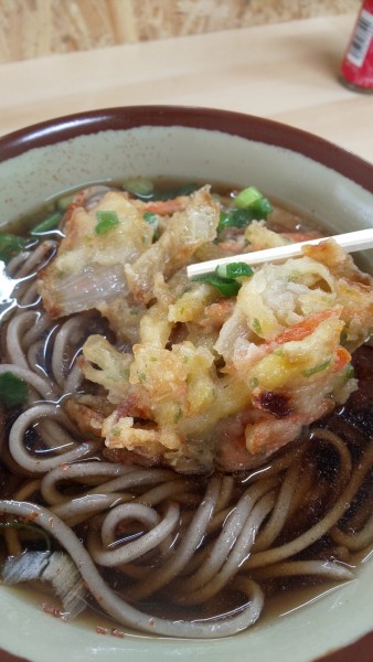 「かき揚げそば」@立ち食いそば＆うどん つるりの写真