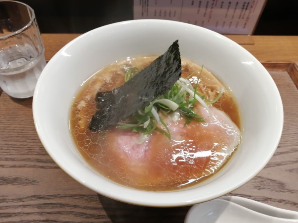 「醤油らぁ麺　　　1000円」@日本橋 らぁ麺 めだか堂の写真