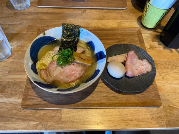 「地鶏白中華そば特製(1300円)」@中華蕎麦 みうらの写真