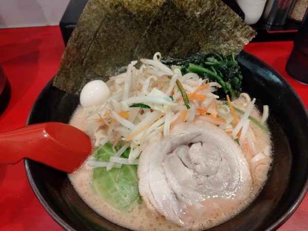 「野菜ラーメン」@横浜家系ラーメン 赤家の写真