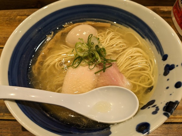 「真鯛味玉塩らーめん」@麺屋 翔 みなとの写真