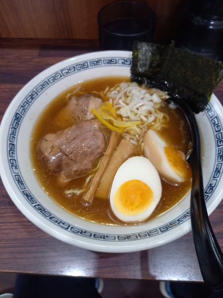 「味玉らーめん￥920＋小ライス￥０」@中華そば 新の写真