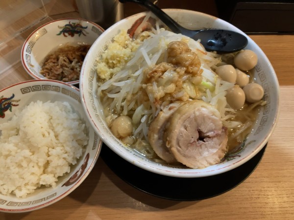 「ミニ油そば+肉かす油+ライス」@豚山 荻窪店の写真