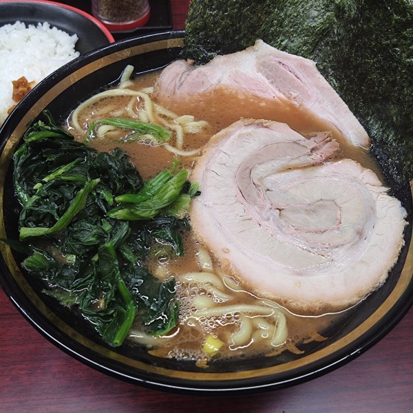 「ラーメン800円、ライス50円、フォロワー限定50円」@麺家 紫極 大泉学園店の写真