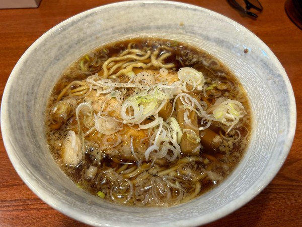 「老舗醤油（あっさり味）850円」@石焼拉麺ぶしの写真