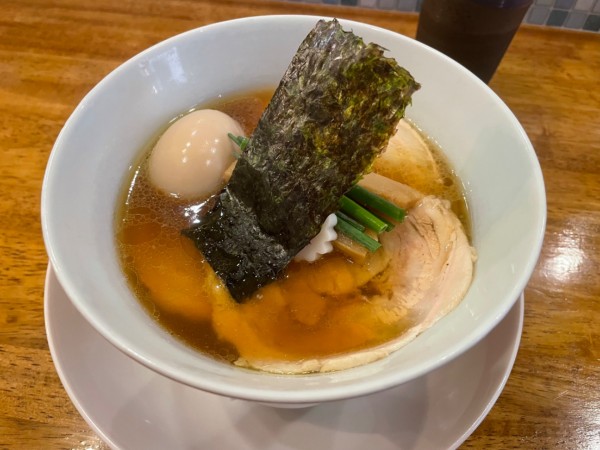 「半熟煮玉子チャーシュー麺」@味六屋の写真