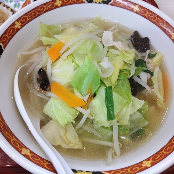 「半炒飯うま塩タンメンセット750円他」@中華食堂一番館 仙川駅前店の写真